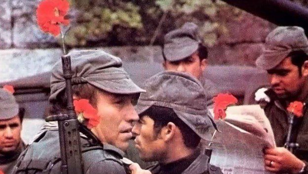 Nellikrevulosjonen – en film om fredelig overgang fra facisme og kolonikrig til demokrati og fred